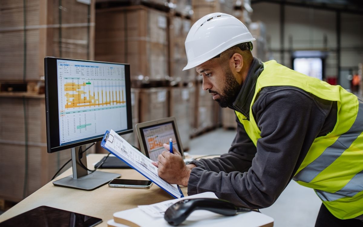 Gestão de Contratos de EPI e suprimentos industriais da CIM Supply